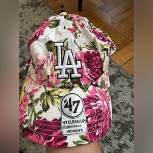 LA DODGERS WOMENS FLORAL ADJUSTABLE CAP